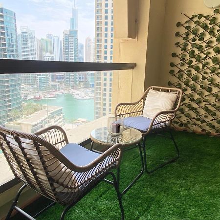 Charming Spacious Studio Apartment In The Heart Of Jbr By Sweet Homes Dubai Exterior foto