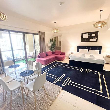 Charming Spacious Studio Apartment In The Heart Of Jbr By Sweet Homes Dubai Exterior foto