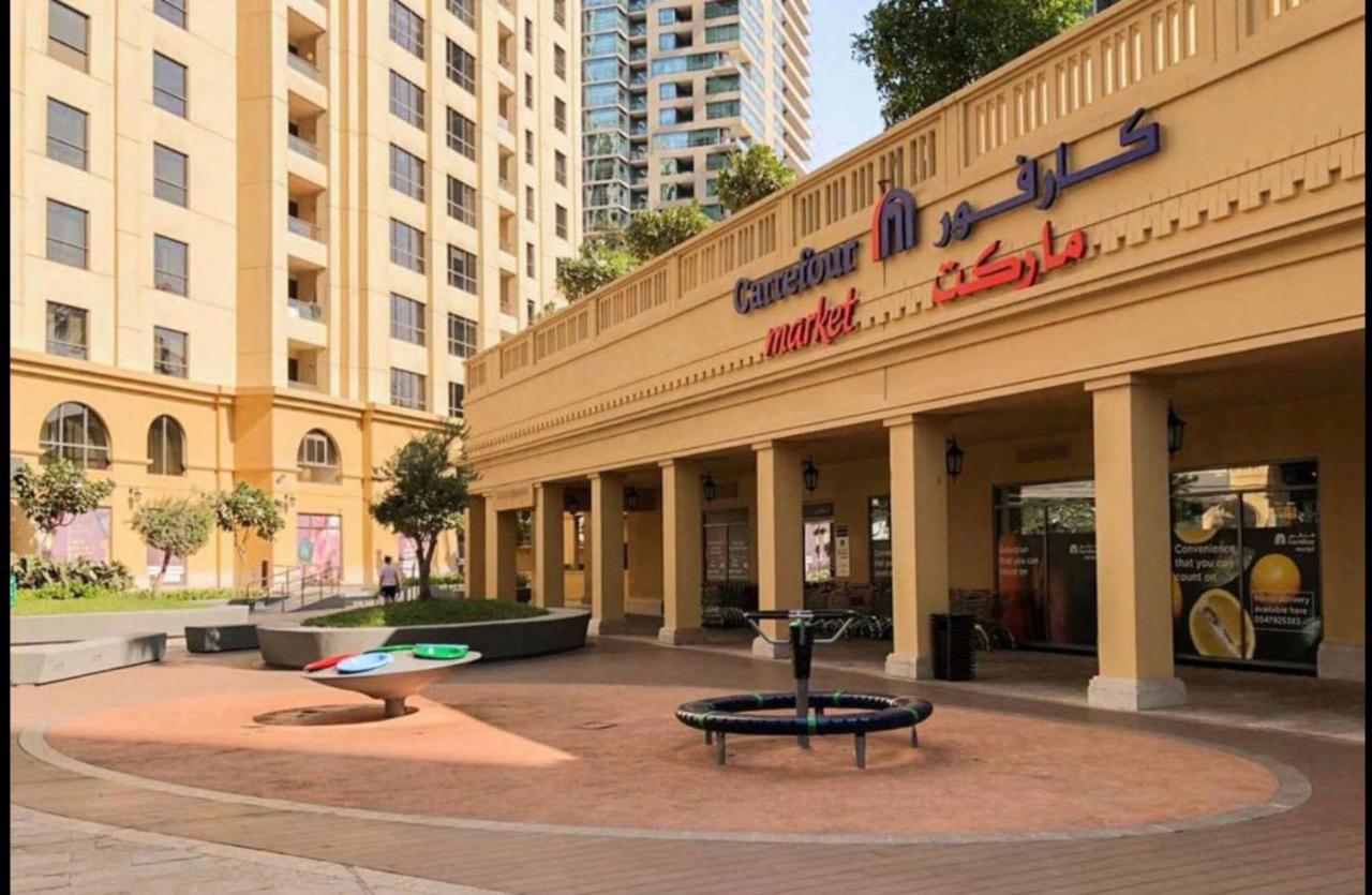 Charming Spacious Studio Apartment In The Heart Of Jbr By Sweet Homes Dubai Exterior foto