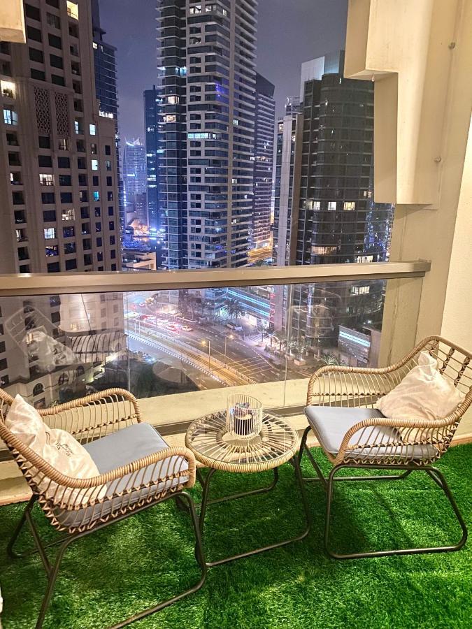 Charming Spacious Studio Apartment In The Heart Of Jbr By Sweet Homes Dubai Exterior foto