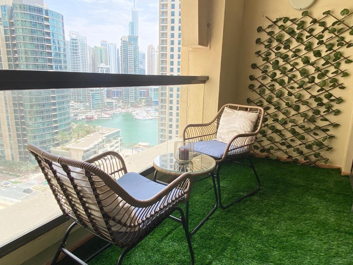 Charming Spacious Studio Apartment In The Heart Of Jbr By Sweet Homes Dubai Exterior foto