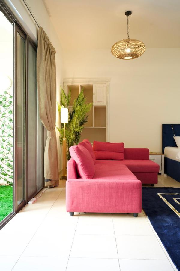 Charming Spacious Studio Apartment In The Heart Of Jbr By Sweet Homes Dubai Exterior foto