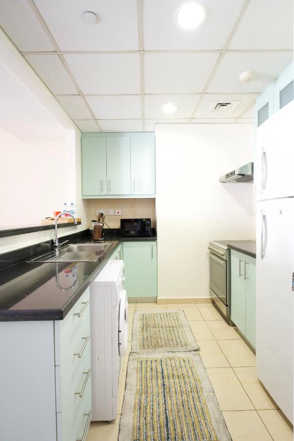 Charming Spacious Studio Apartment In The Heart Of Jbr By Sweet Homes Dubai Exterior foto